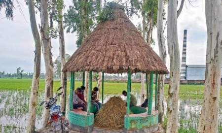 বজ্রপাত থেকে রক্ষায় ব্যতিক্রমী উদ্যোগ, ছয় বছরেও বাড়েনি ‘কৃষক ছাউনি’