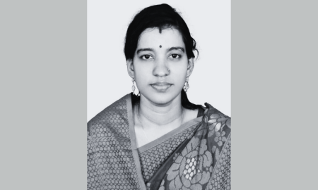 অটোরিকশায় ওড়না পেঁচিয়ে প্রাণ গেল স্কুল শিক্ষিকার