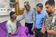 শিশু রামিসার বাবাকে দেখতে হাসপাতালে বিএনপির স্বাস্থ্য বিষয়ক…