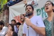 ককরোচ পার্টির বিক্ষোভে তরুণদের পাশে সোনম ওয়াংচুক, অরবিন্দ…