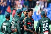 দুই রানে দুই উইকেট হারিয়ে ধুঁকছে অস্ট্রেলিয়া