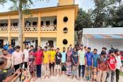 কুমিল্লায় পুলিশের গাড়ি ভাঙচুরের ঘটনায় আটক ১৯