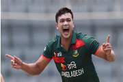 ০ রানেই ৩ উইকেট উধাও অস্ট্রেলিয়ার