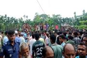 গাইবান্ধায় গরুর মাংসের সঙ্গে ঘোড়ার মাংস মিশিয়ে আটক ৬