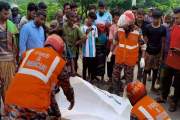 ঝিনাইদহে বাসের চাপায় প্রাণ গেল ট্রাকচালকের