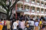 শিশুকে যৌন হয়রানির অভিযোগে মাদ্রাসা শিক্ষক অবরুদ্ধ, দোকান ভ…