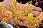 দেশে সোনার দামে বড় পতন, আজ ভরি কত?