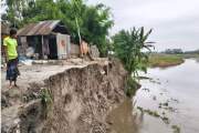 তিস্তার পানি বিপৎসীমা ছুঁই ছুঁই, নদী ভাঙনের কবলে শতাধিক পরি…
