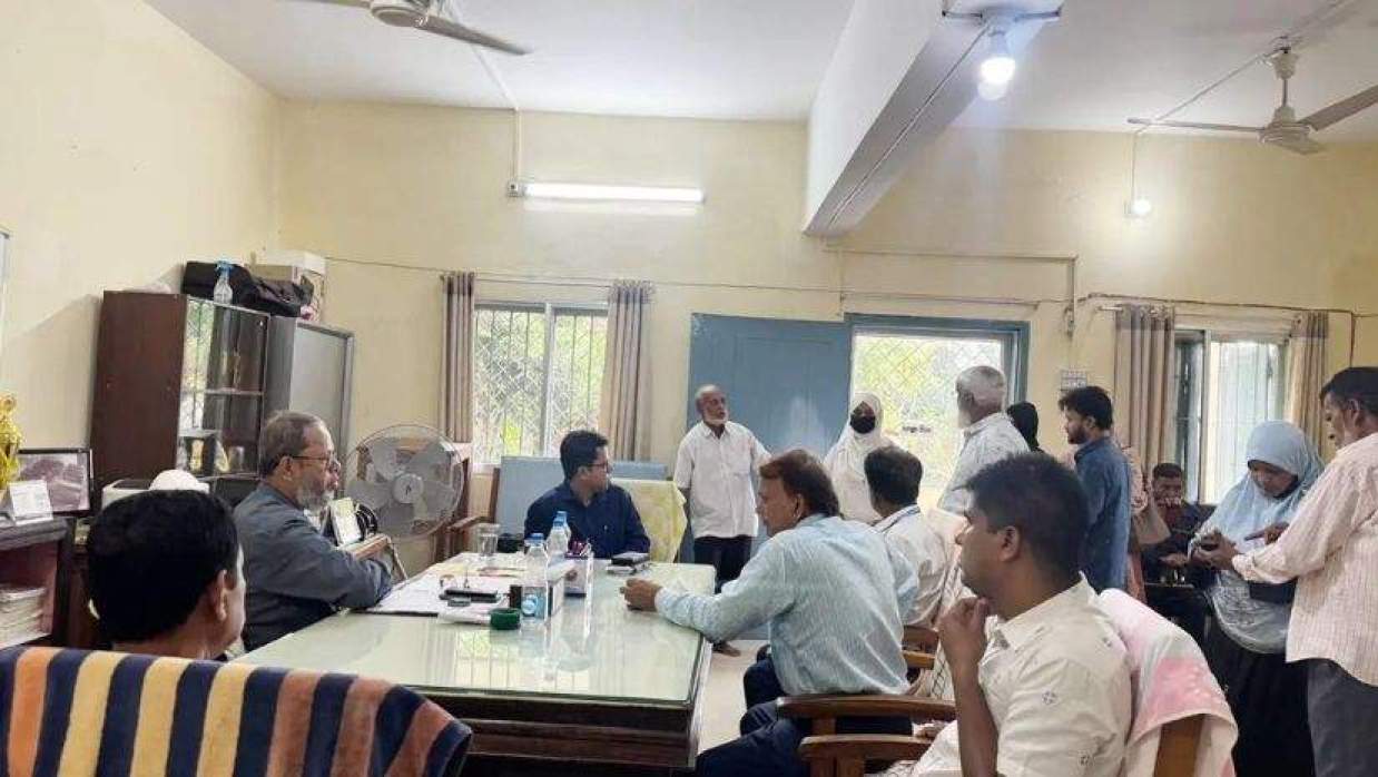 ভুয়া প্রবেশপত্র নিয়ে পরীক্ষা দিতে আসায় ভ্রাম্যমাণ আদালত বসিয়ে দুজনকে সাজা দেওয়া হয়