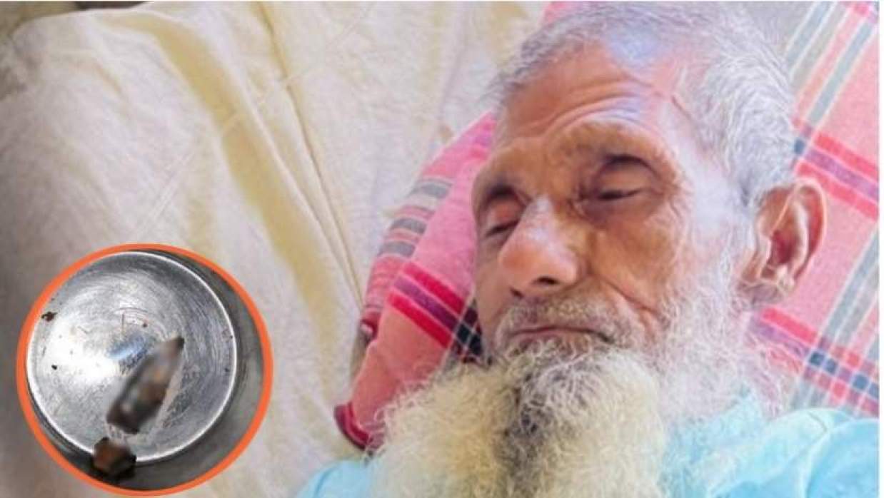  বীর মুক্তিযোদ্ধা মন্নাস আলী ও তার পেট থেকে অপসরণ করা গুলি
