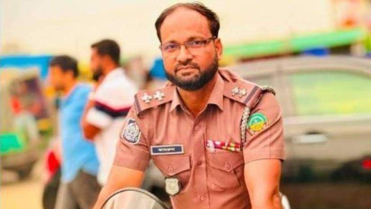কৃষক লীগ নেতাকে আটকের পর অর্থের বিনিময়ে ছেড়ে দেওয়ার অভিযোগ এসআইয়ের বিরুদ্ধে