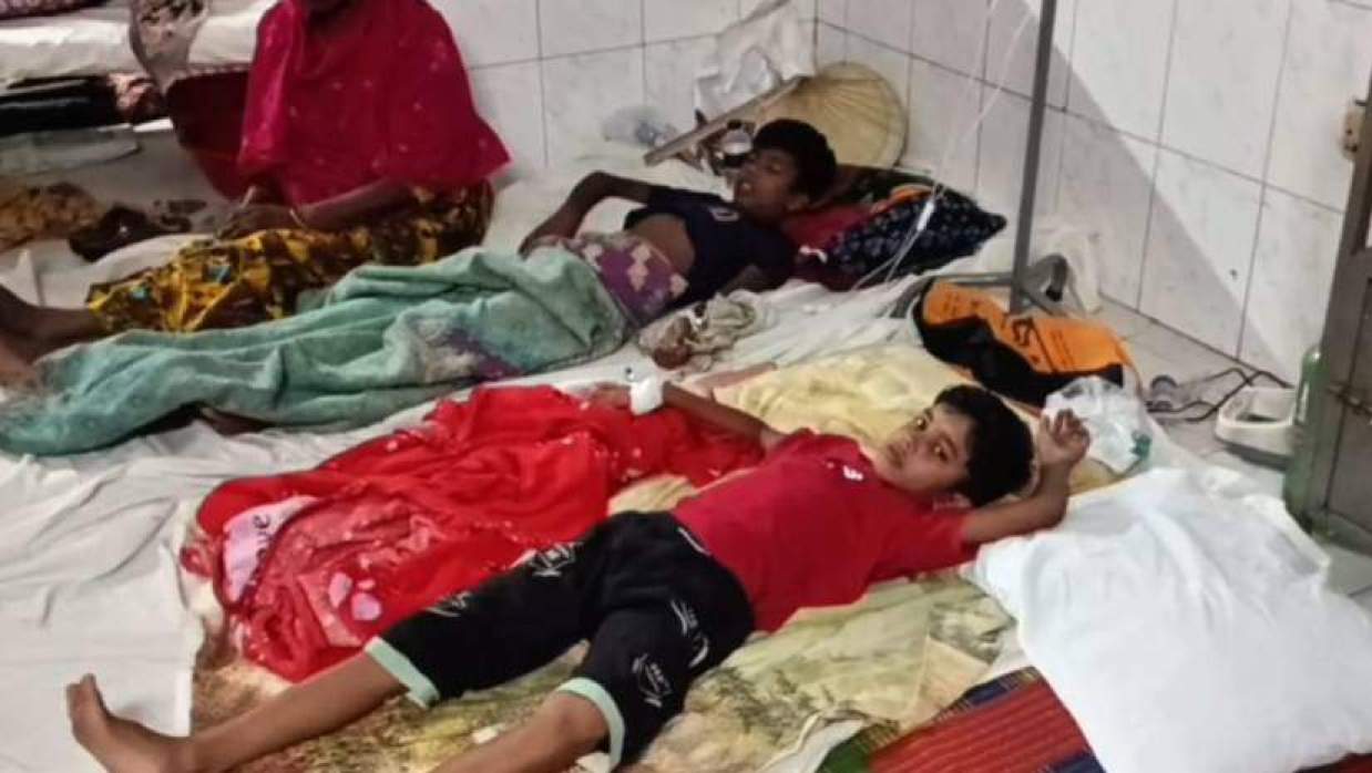 হাসপাতালে ভর্তি কয়েকজন শিশু