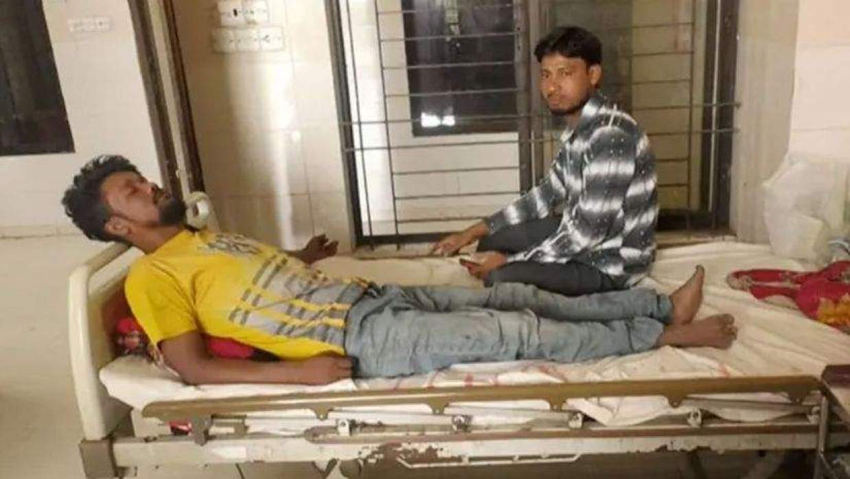  হাসপাতালে ভর্তি ব্রাজিল সমর্থক আলমগীর হোসেন 