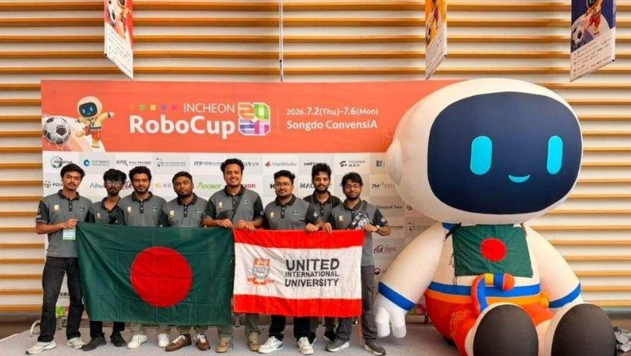 ইউআইইউ রেসকিউ রোভার টিমের ‘রোবোকাপ রেসকিউ লিগ ২০২৬’ -এ গৌরবময় অভিষেক