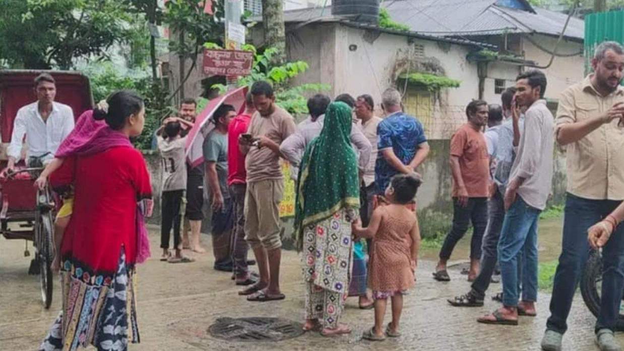 ময়মনসিংহের ব্রহ্মপল্লীতে ঘরের ভেতর জমে থাকা বৃষ্টির পানিতে ডুবে শিশুর মৃত্যু