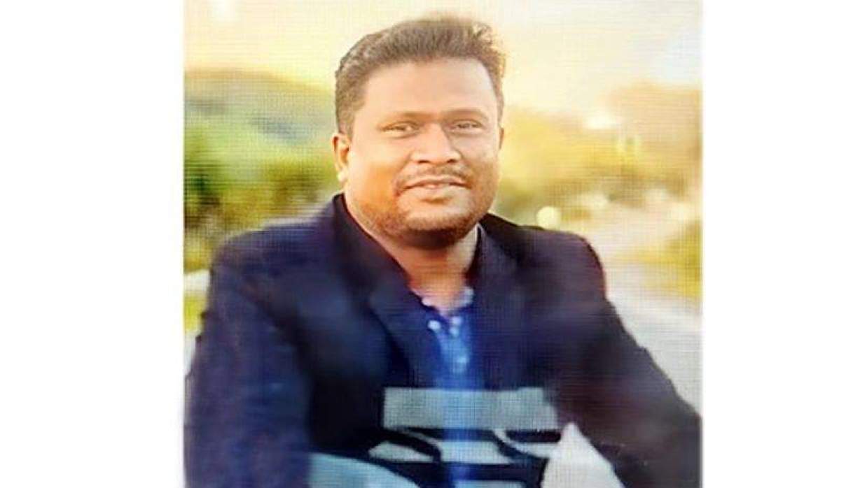 বাড়ি থেকে ৫০০ মিটার দূরে দর্জিকে গুলি ও কুপিয়ে হত্যা