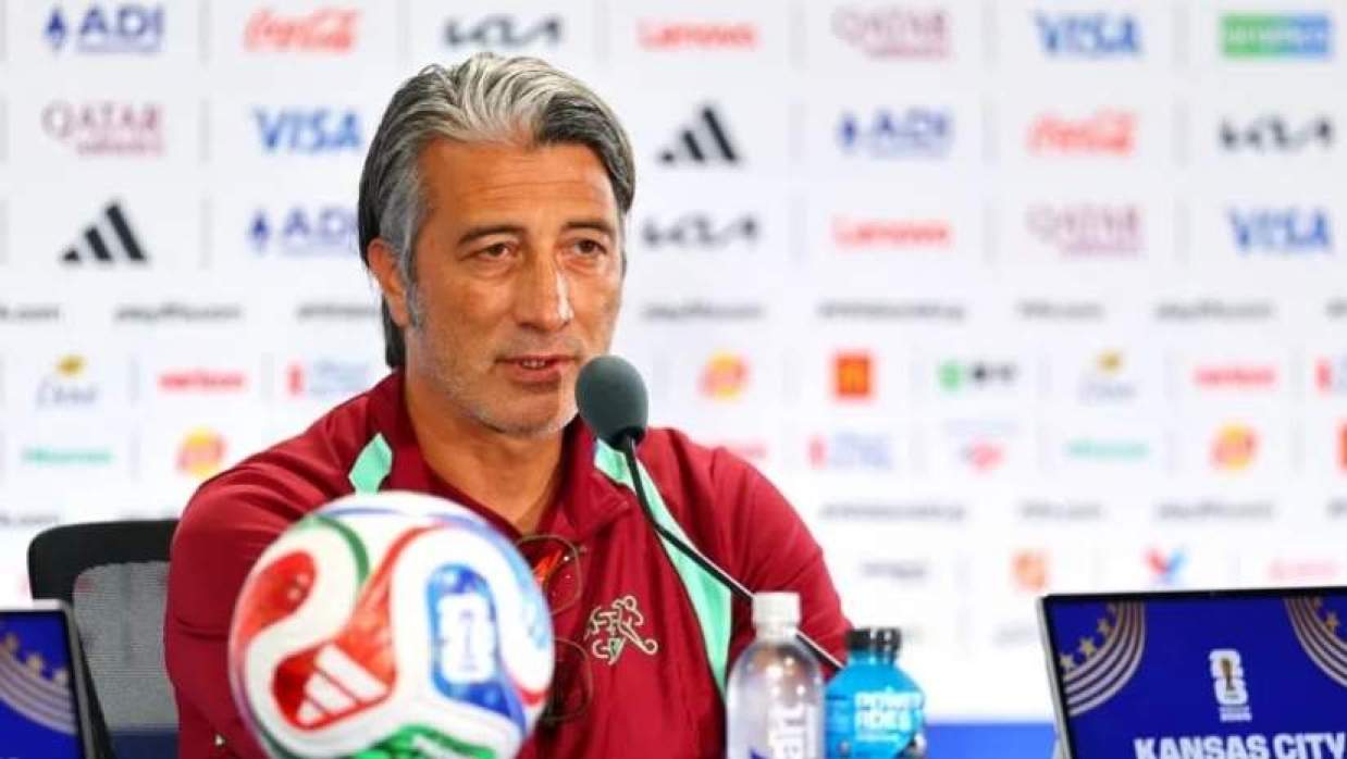  সুইচ কোচ মুরাত ইয়াকিন