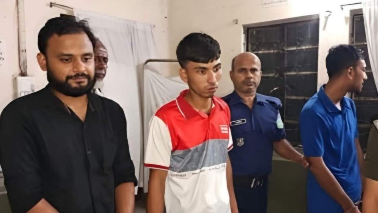 কারাদণ্ডপ্রাপ্ত তিনজন