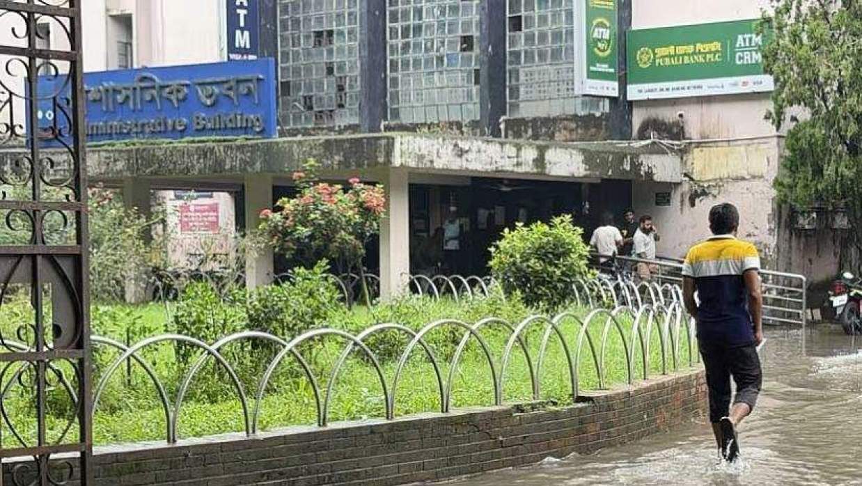 ঢাকা বিশ্ববিদ্যালয়ে সৃষ্ট জলাবদ্ধতা, আগের ছবি
