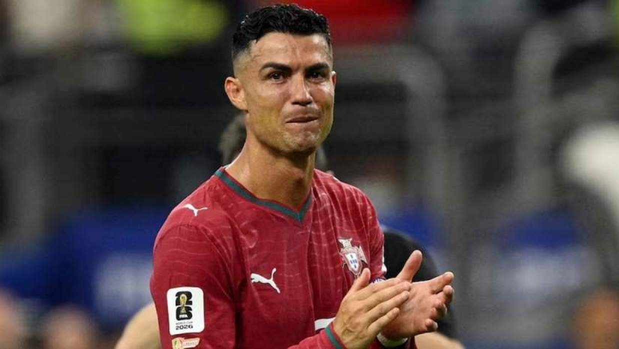 কান্নাভেজা চোখে বিশ্বকাপ থেকে রোনালদোর বিদায়  