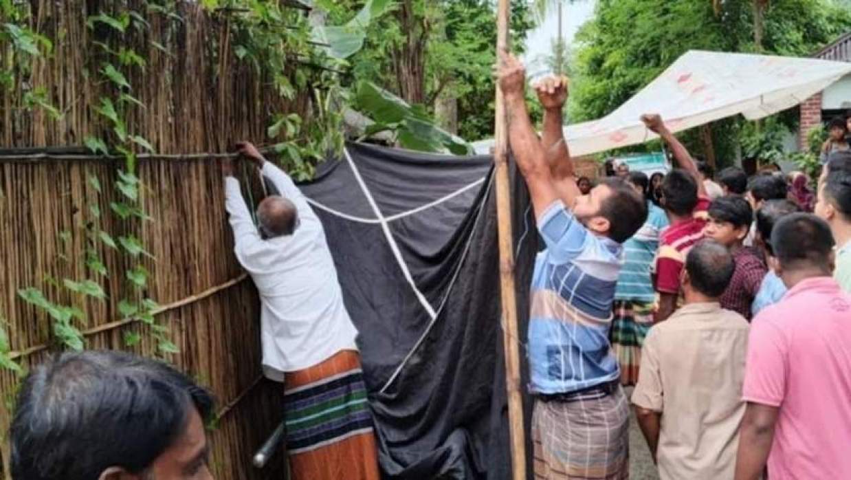 সড়ক দুর্ঘটনায় পাখিভ্যানচালক নিহত