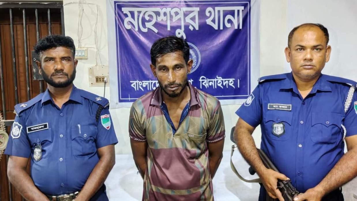 আটক মাদক কারবারি