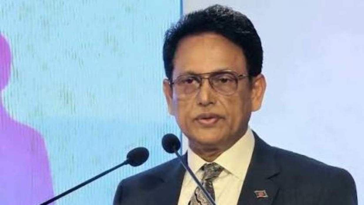 ড. আ ন ম এহছানুল হক মিলন।