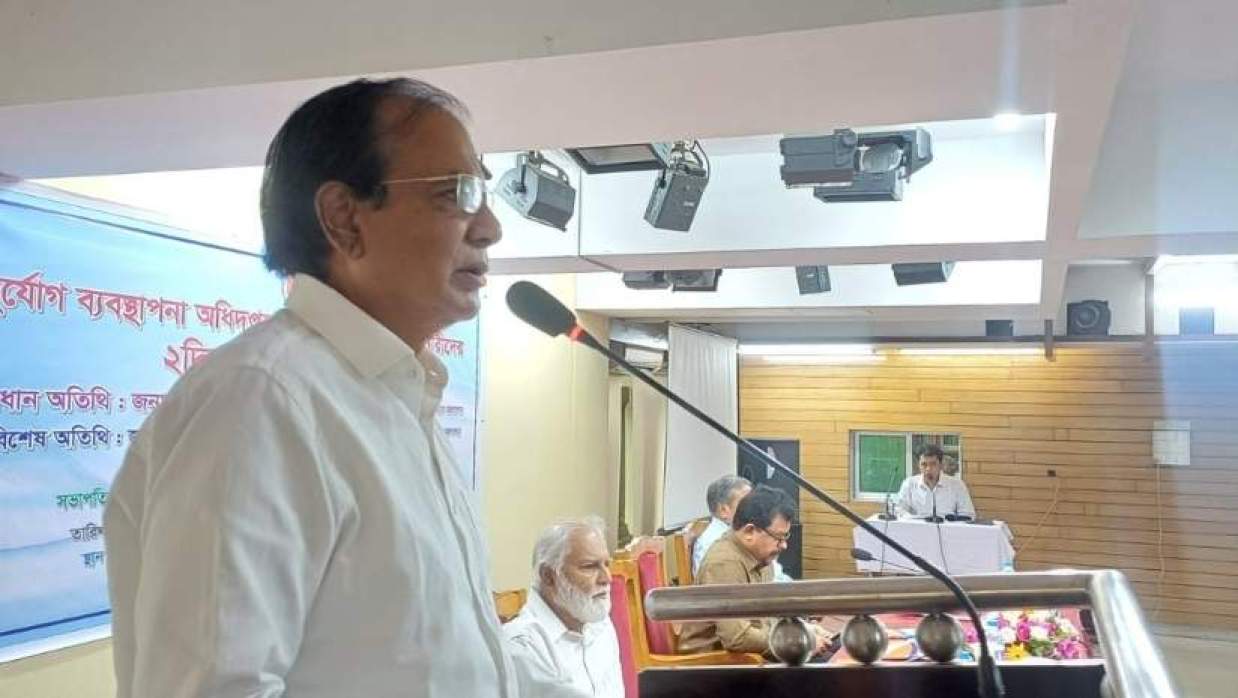 দুর্যোগ ব্যবস্থাপনা ও ত্রাণমন্ত্রী আসাদুল হাবিব দুলু