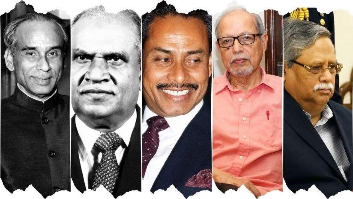 ন্দকার মোশতাক আহমদ, আবদুস সাত্তার, হুসেইন মুহাম্মদ এরশাদ, একিউএম বদরুদ্দোজা চৌধুরী এবং মো. সাহাবুদ্দিন (বাঁ থেকে)