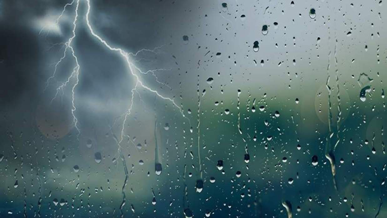 বজ্রবৃষ্টি