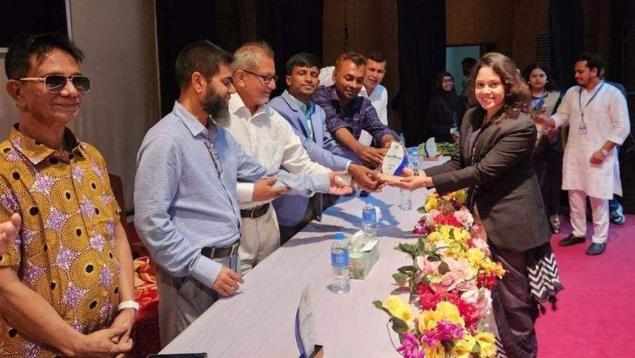ঈশা খাঁ ইউনিভার্সিটিতে নবীন আইনজীবীদের সংবর্ধনা