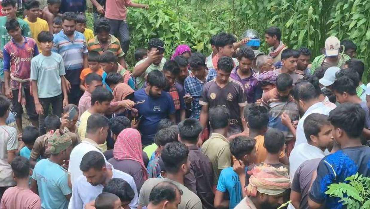 বাইসাইকেলের নিয়ন্ত্রণ হারিয়ে খালে পড়ে বৃদ্ধের মৃত্যু