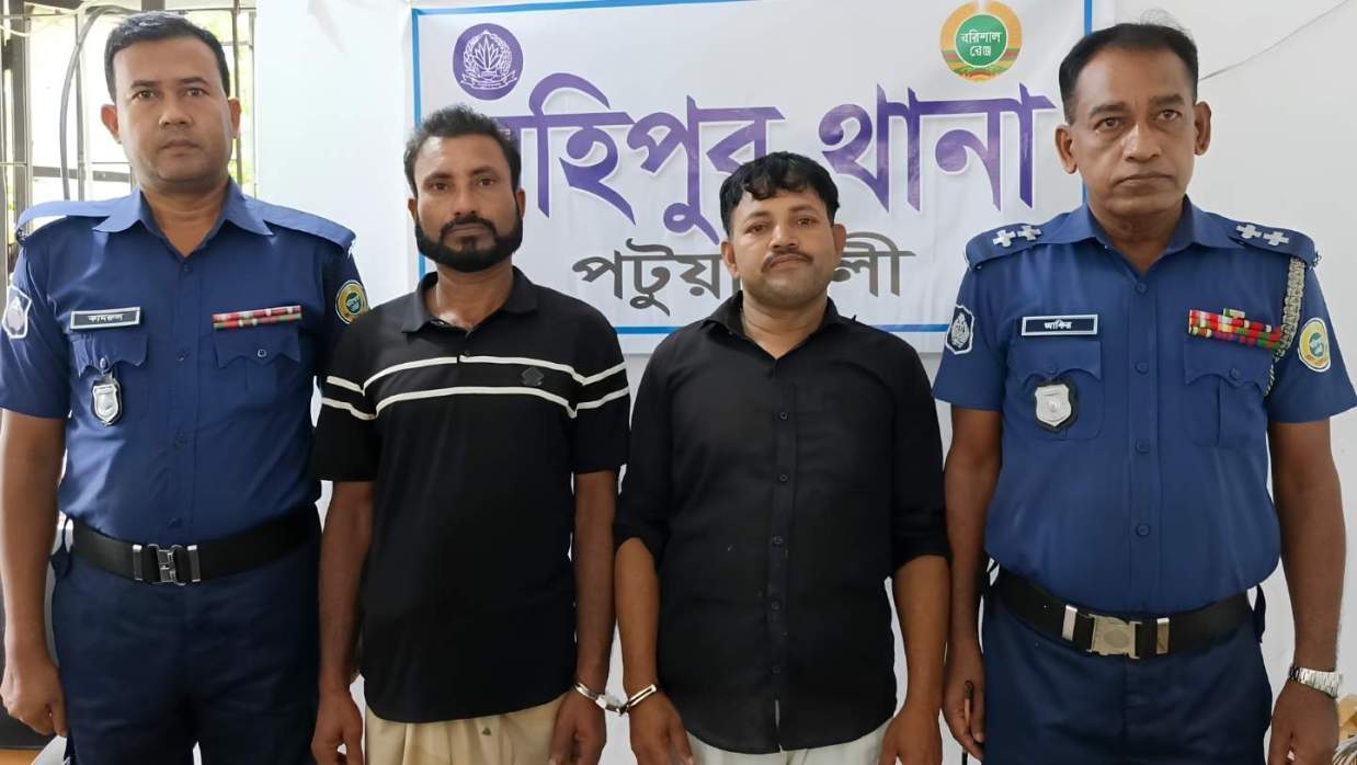 সাংবাদিককে হাতুড়ি দিয়ে হামলার ঘটনায় দুই আসামি গ্রেপ্তার