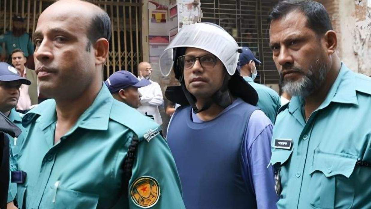 ঢাকা মহানগর আদালতে জুনাইদ আহমেদ পলক