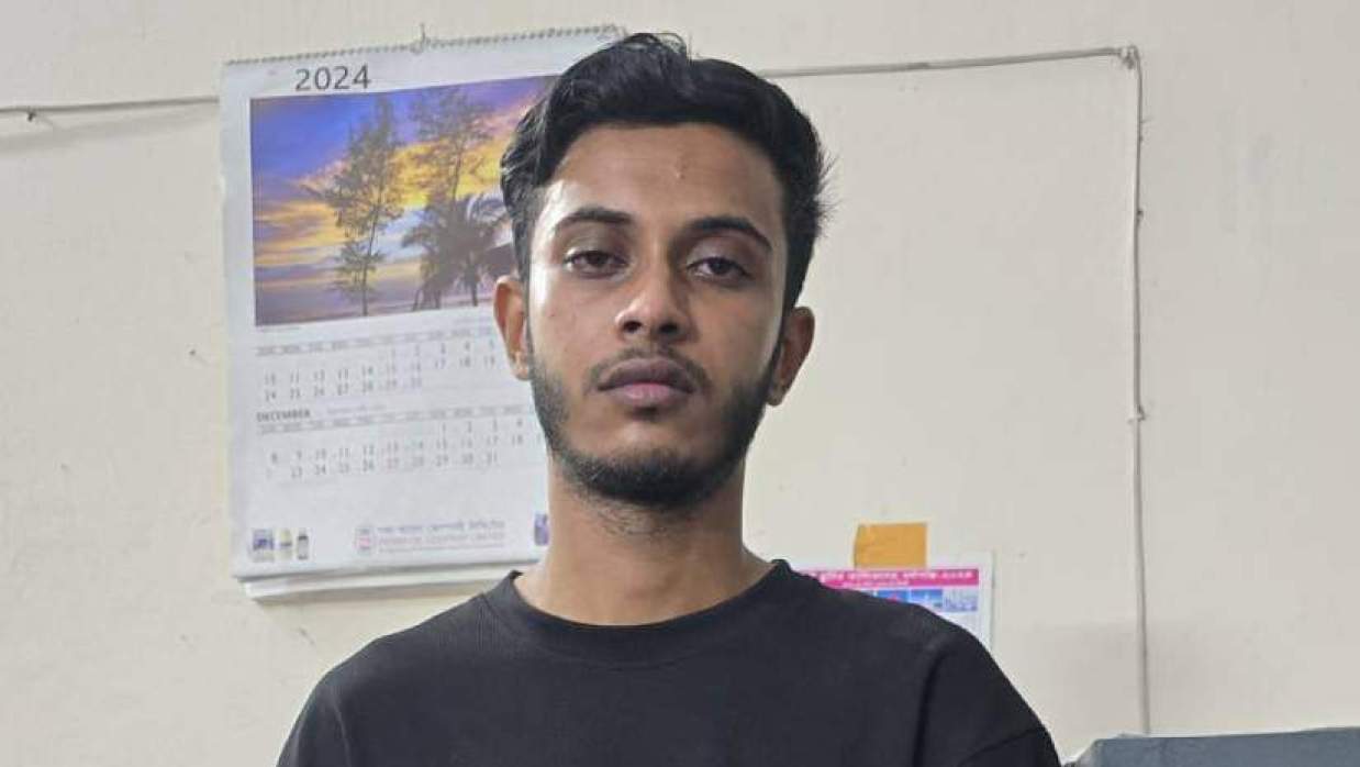 ইয়াবাসহ অংকুর আচার্য্য