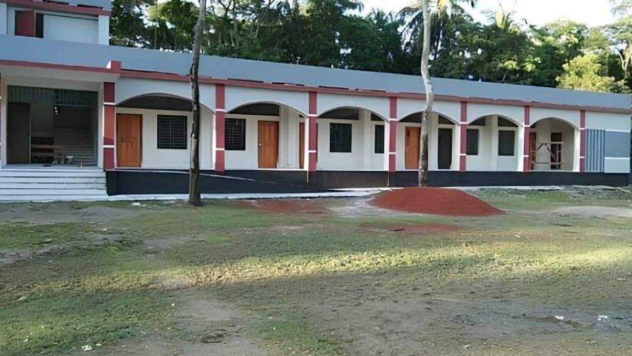 পটুয়াখালীর দশমিনা ইসলামিয়া কামিল মাদ্রাসা 