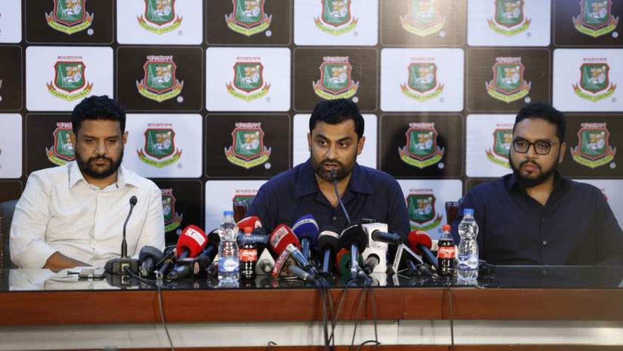 তামিম ইকবালসহ সংবাদ সম্মেলনে বিসিবির আরও দুই পরিচাচলক 