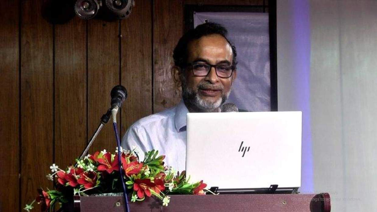 বক্তব্য রাখছেন অধ্যাপক ডা. মো. শাহিনুল আলম