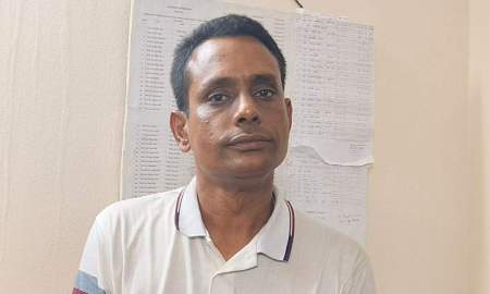 শিশু ধর্ষণ মামলায় ৮ বছর ধরাছোঁয়ার বাইরে, গোপনে জাবি ছাত্রীদের ছবি তুলে আটক যুবদল নেতা