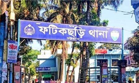ট্রলি উল্টে খাদে পড়ে কিশোর চালক নিহত
