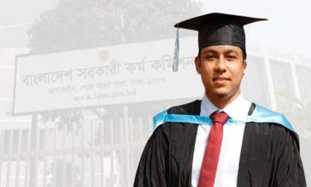 বিসিএসে কাঙ্ক্ষিত ক্যাডার পেয়ে আনন্দে কাঁদছিলেন জাহাঙ্গীরনগরের রফিক 