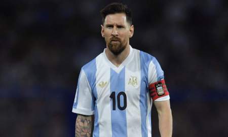 পেনাল্টি মিস করলেন লিওনেল মেসি 