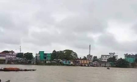 নেত্রকোনার উপদাখালি নদীর পানি বেড়ে স্পর্শ করেছে বিপৎসীমা