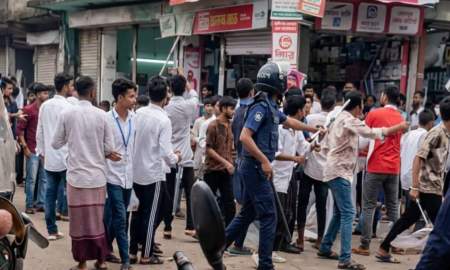 পরীক্ষার কেন্দ্র ভাঙচুরের ঘটনায় শতাধিক অজ্ঞাতনামার বিরুদ্ধে মামলা