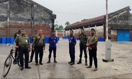 কোয়ার্টজের আড়ালে ভায়াগ্রার কাঁচামাল জব্দ, বেনাপোলে কড়া পাহারা