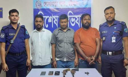 লোহাগাড়ায় প্রাইভেটকার থেকে দুই এলজি উদ্ধার, যুবদল নেতাসহ গ্রেপ্তার ৩