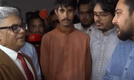 ঢাবিতে ছাত্রদলের অনুষ্ঠানে বিদ্যুৎ থাকলেও নেই নাহিদদের অনুষ্ঠানে
