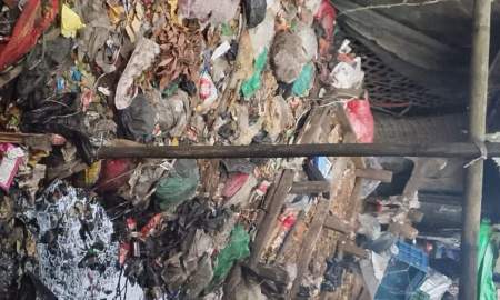 চন্দ্রগঞ্জে বর্জ্য অব্যবস্থাপনায় বাড়ছে স্বাস্থ্য ঝুঁকি, প্রতিবাদ করলে দেওয়া হয় হুমকি