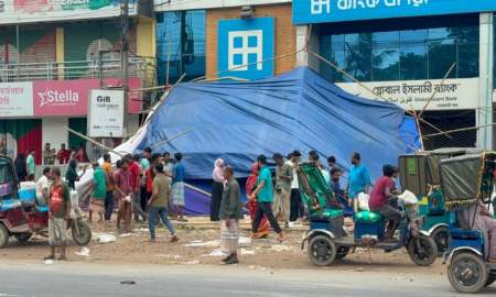 ত্রাণসামগ্রী নিতে গিয়ে ‘পদদলিত’ হয়ে ৩ নারী আহত