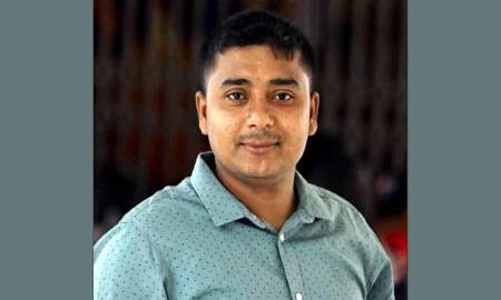 স্ত্রী-সন্তানকে বাঁচাতে গিয়ে প্রাণ গেল স্বামীর